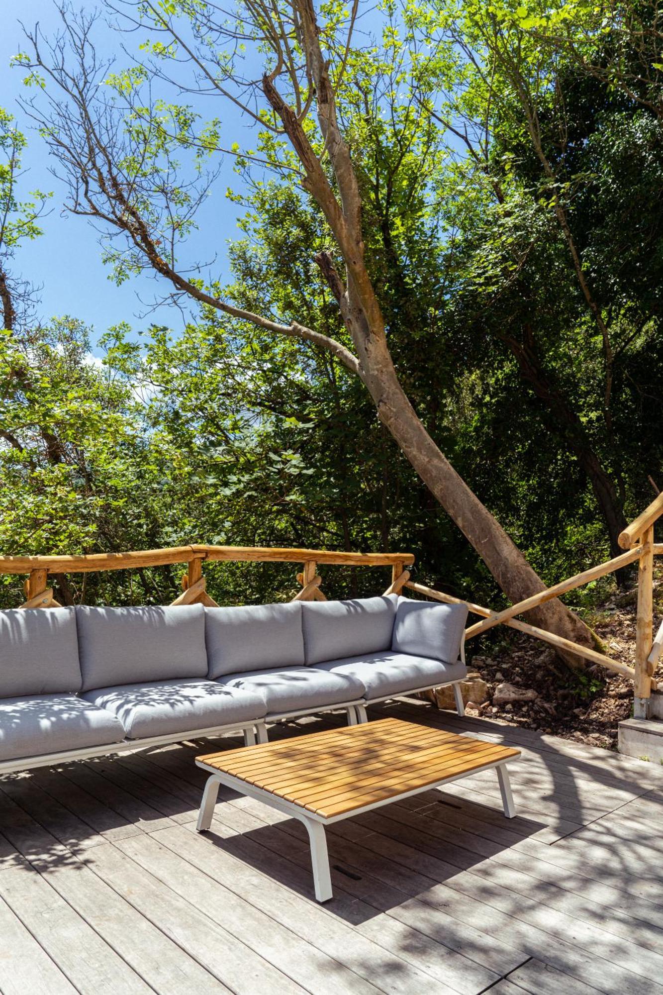 La Forestale Luxury Ecolodge Piano Terra- Appt Acqualagna Eksteriør billede